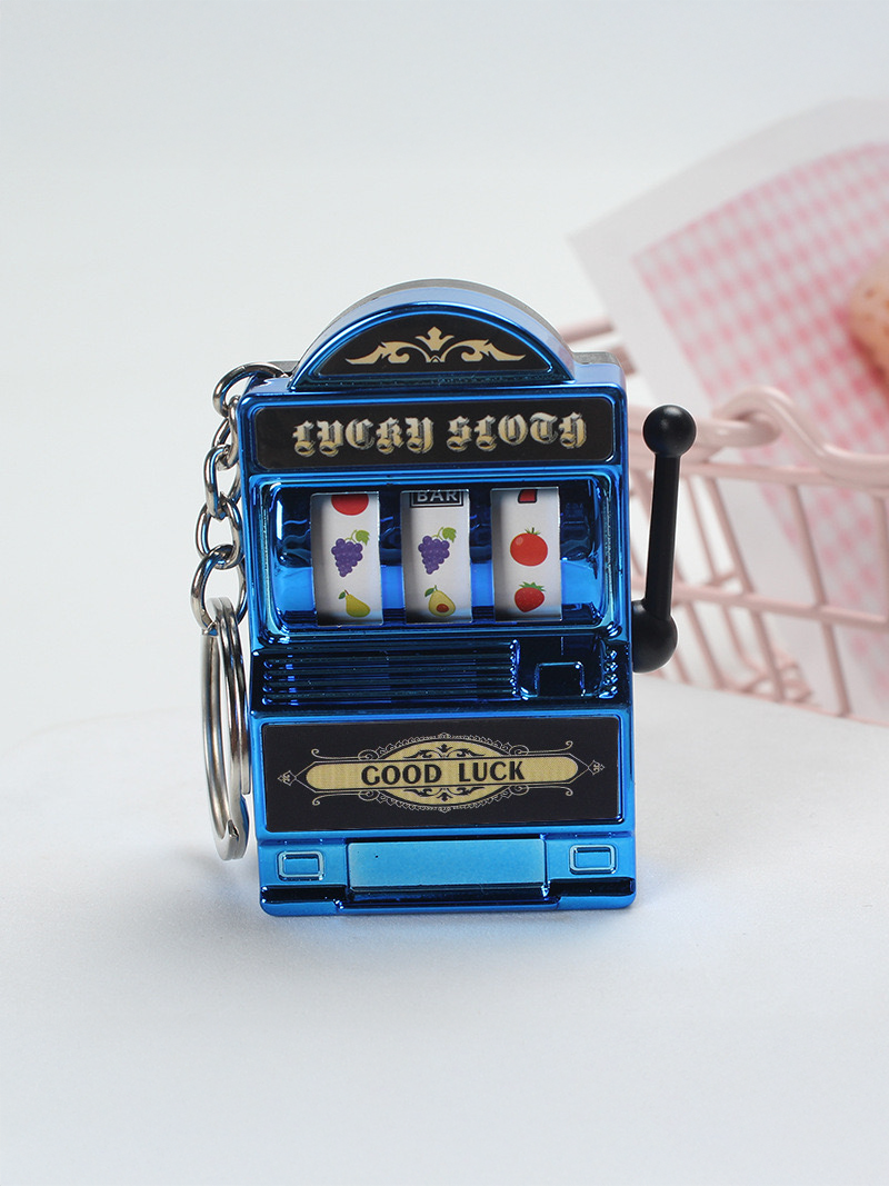 Mini slot machine key chain set 