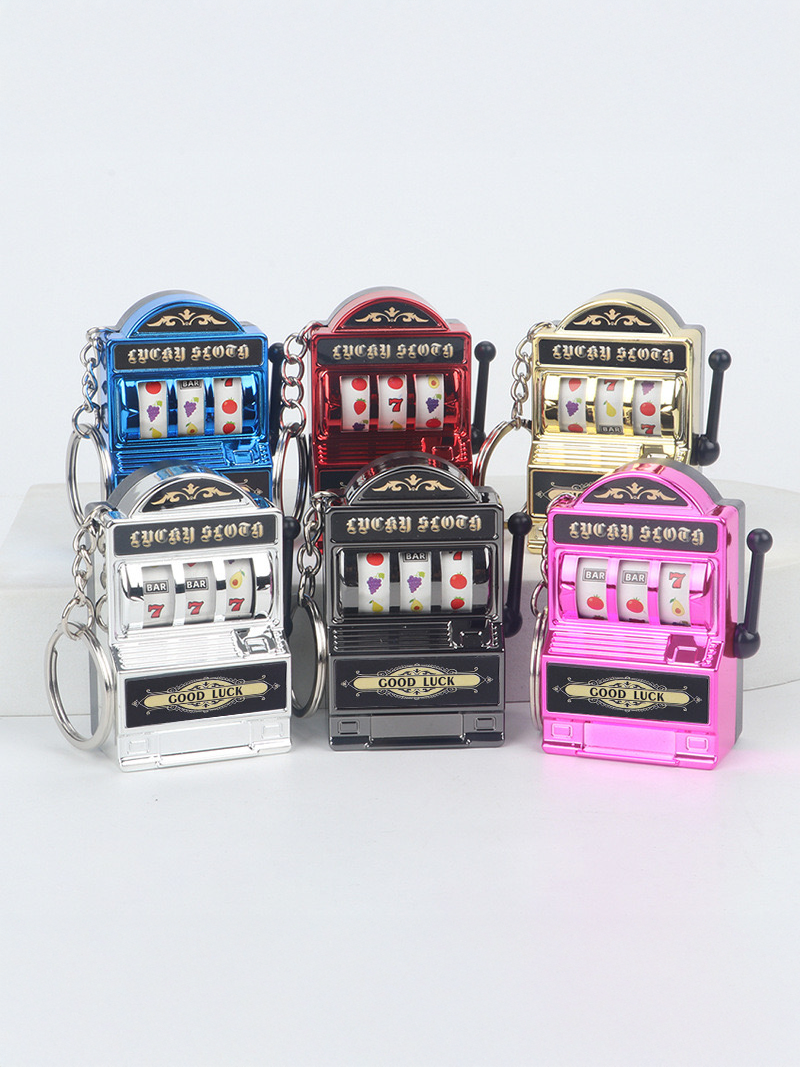 Mini slot machine key chain set 