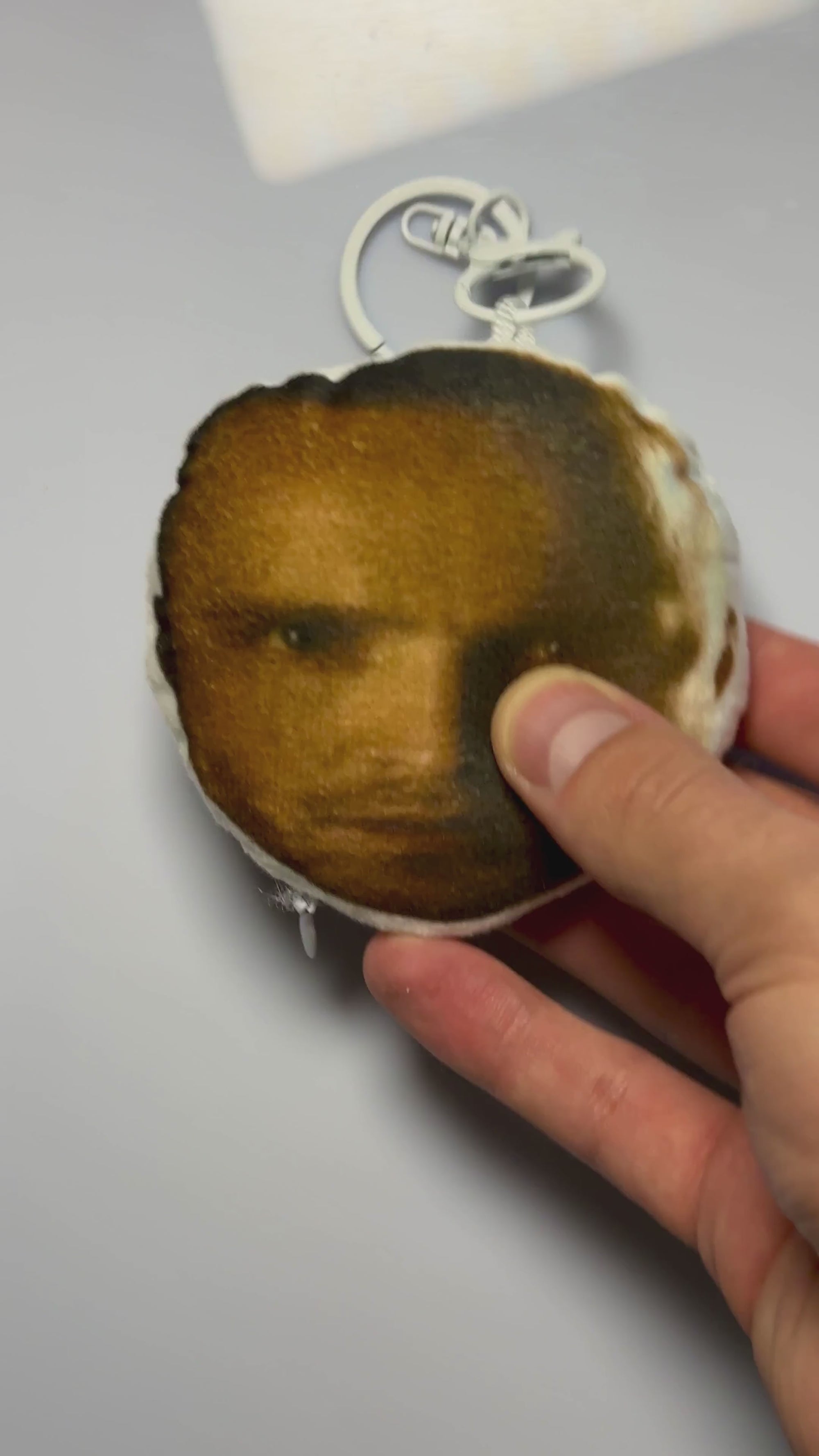 Набір брелочків із динаміком Breaking Bad 4=3