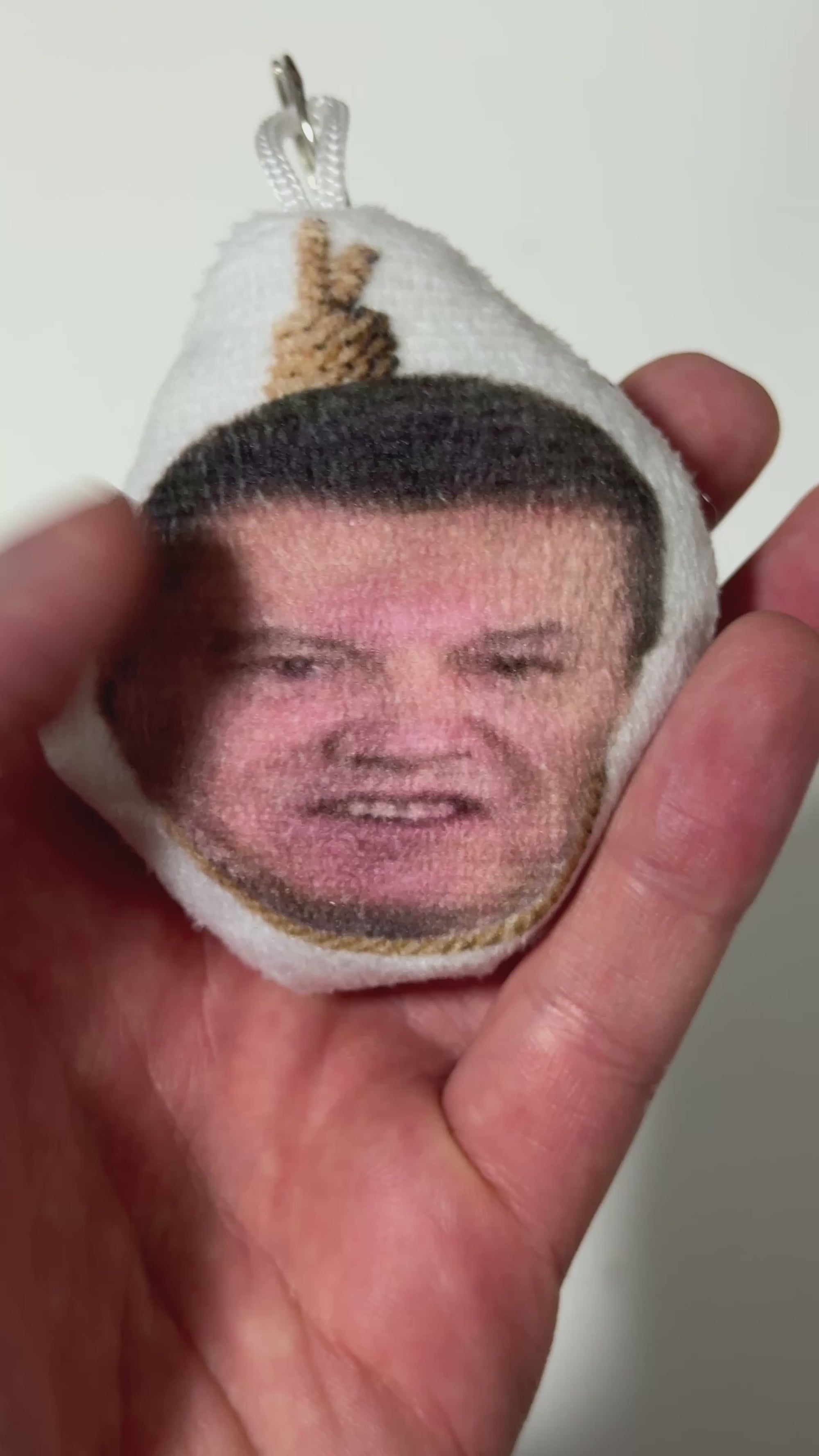 Keychain with speaker Yanukovych on the gallows