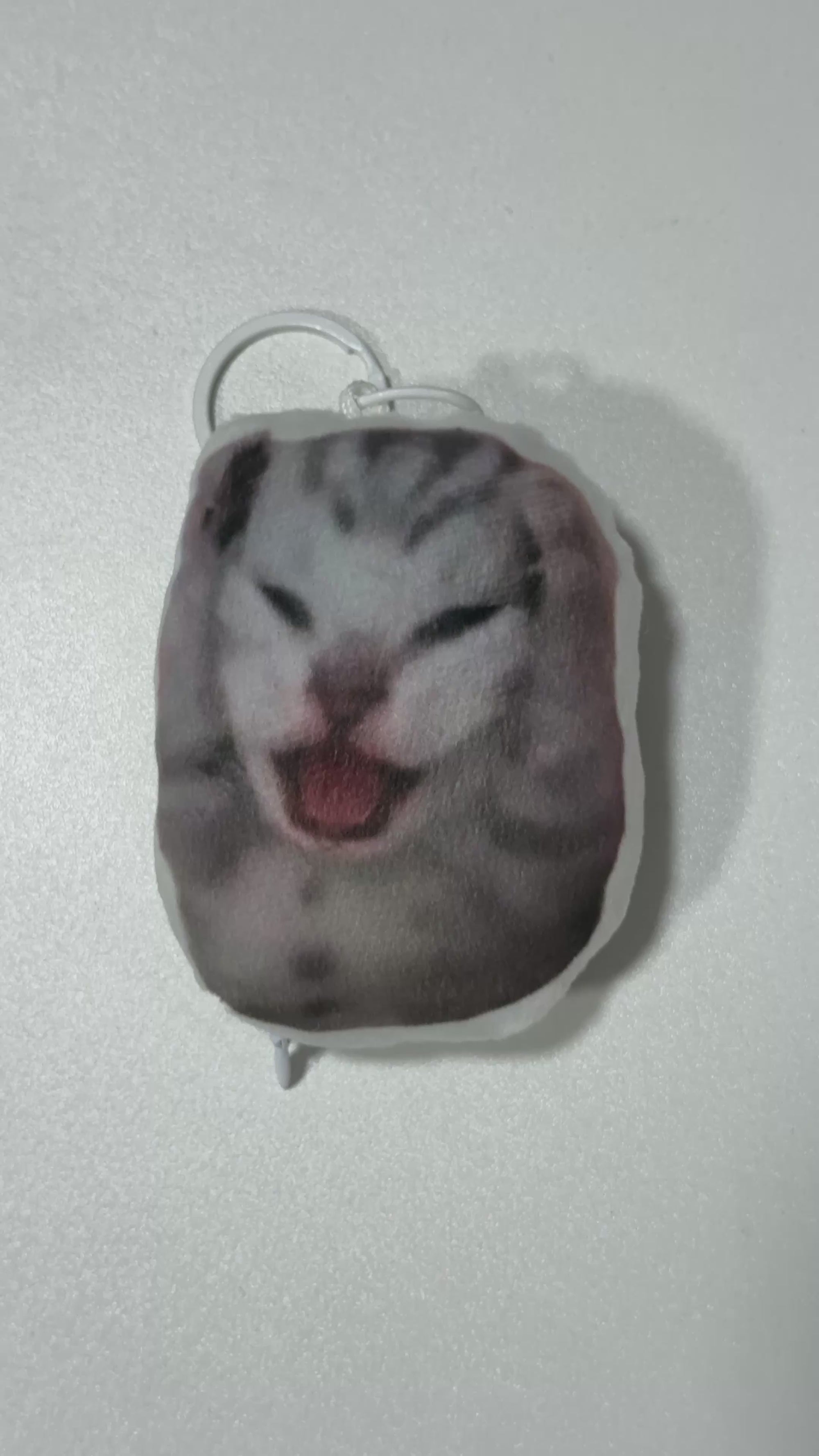 Брелок із динаміком Crying Cat