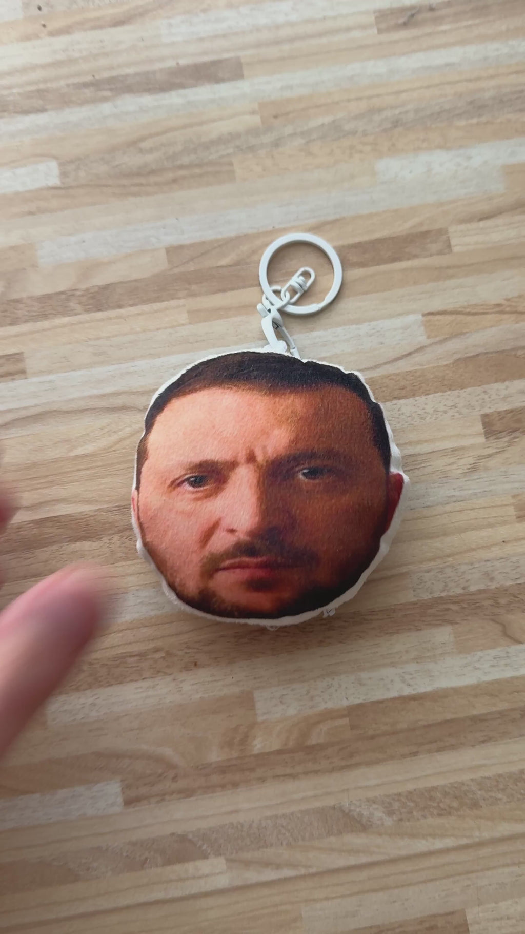 Keychain with speaker Volodymyr Zelensky