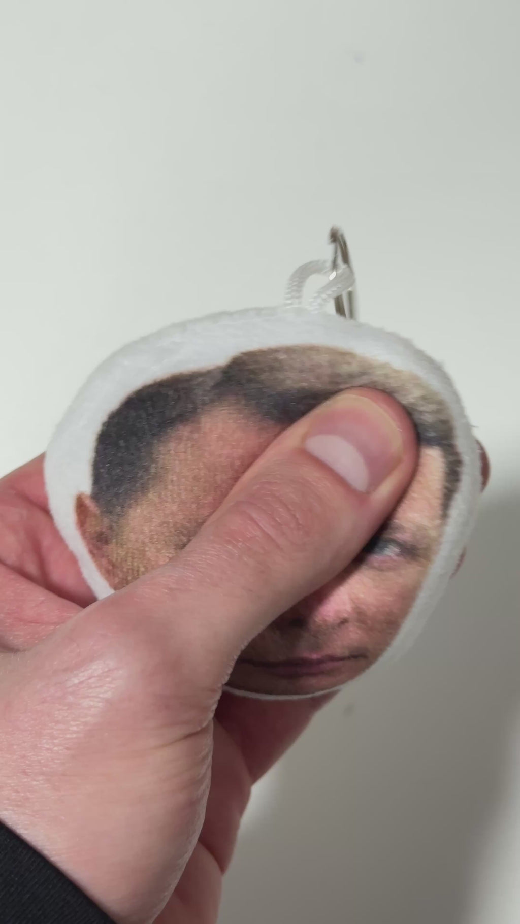Keychain with speaker Oleg Lyashko