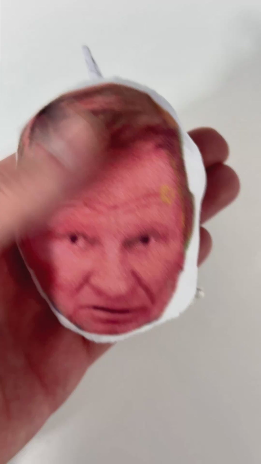 Брелок із динаміком Леонід Кучма