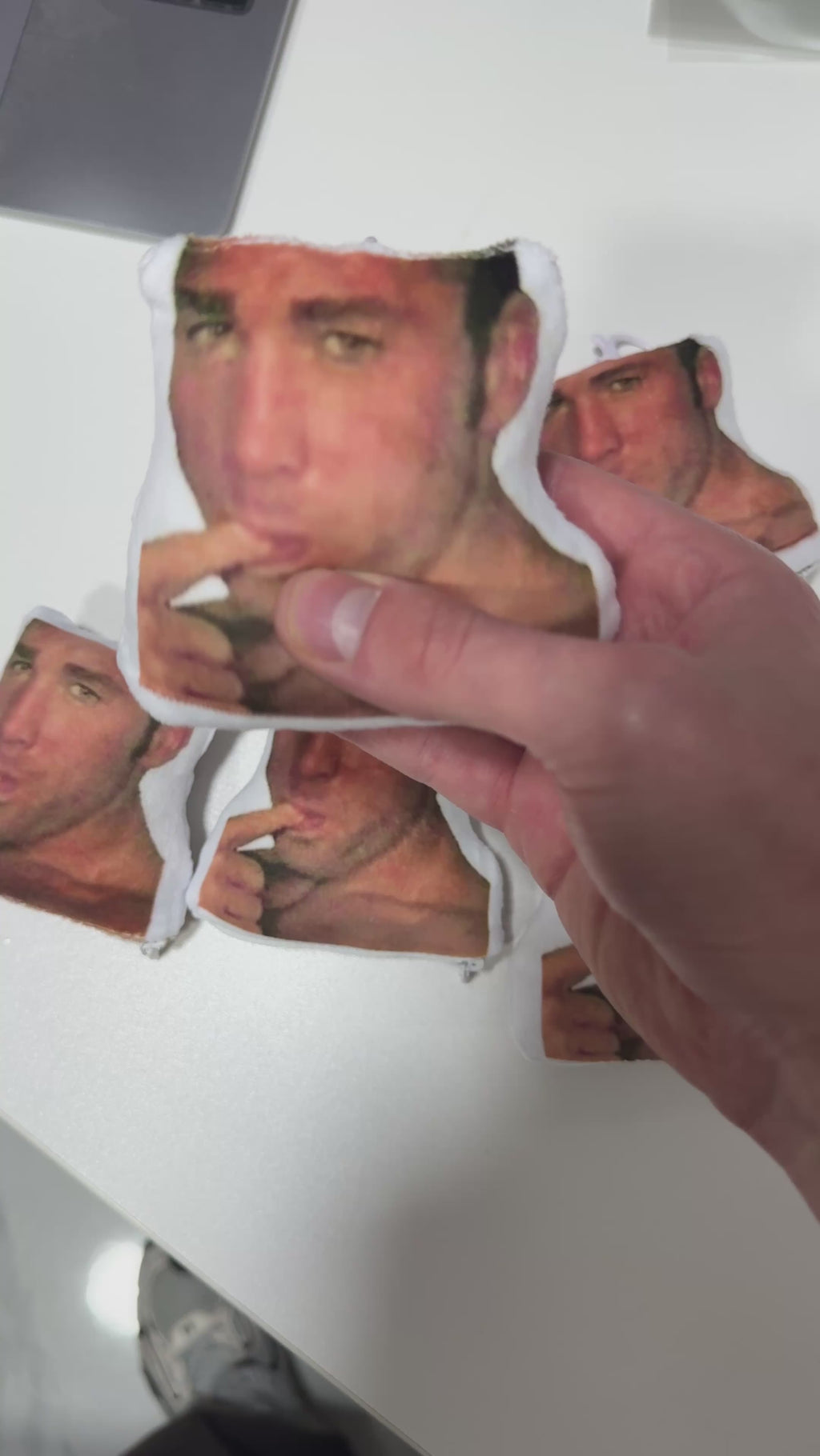 Брелок із динаміком Гачі Мучі