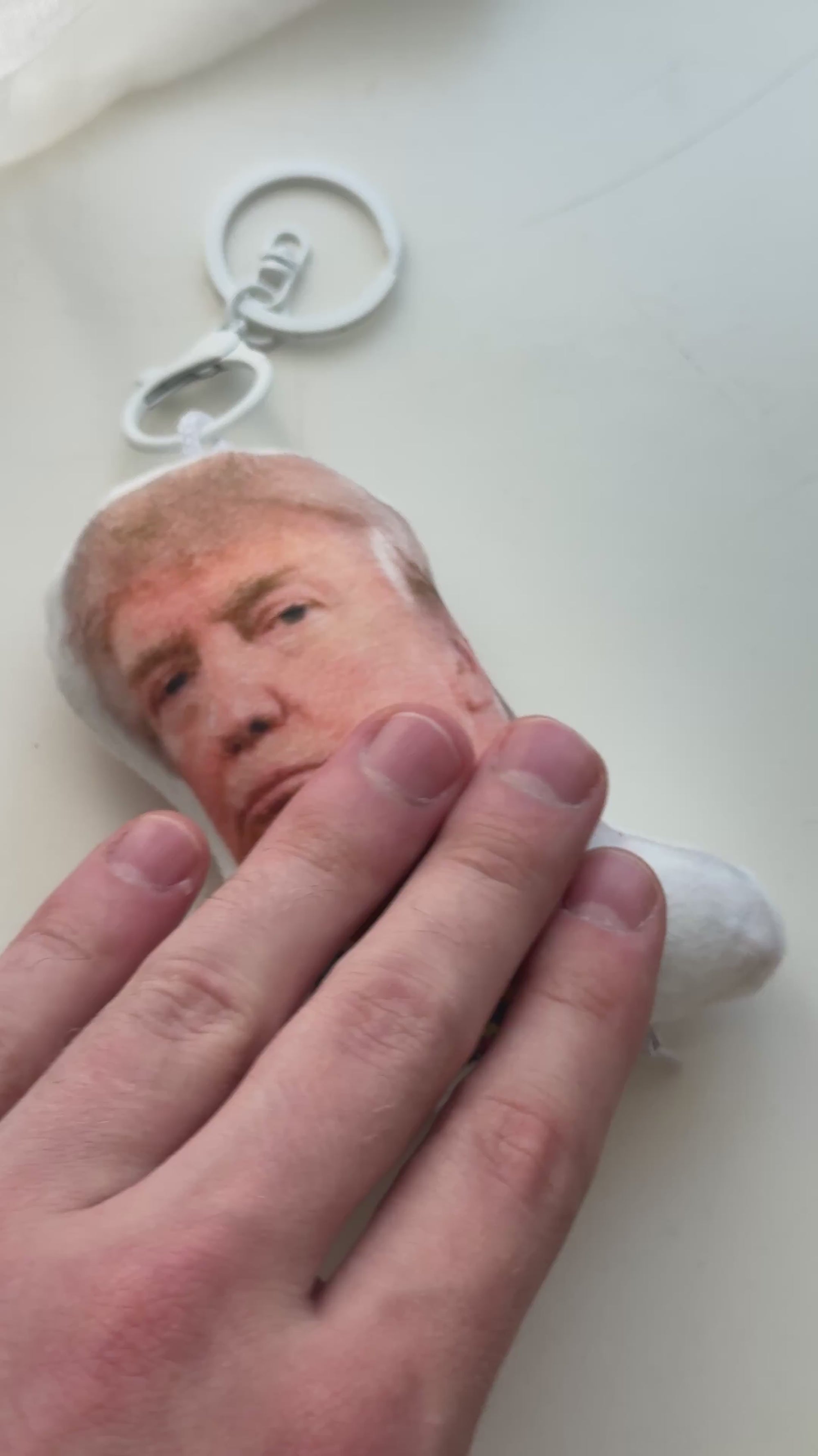 Брелок із динаміком патріотичний Трамп