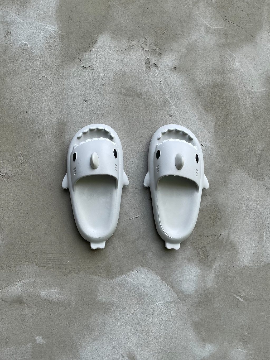 Капці SHARK SLIPPERS WHITE