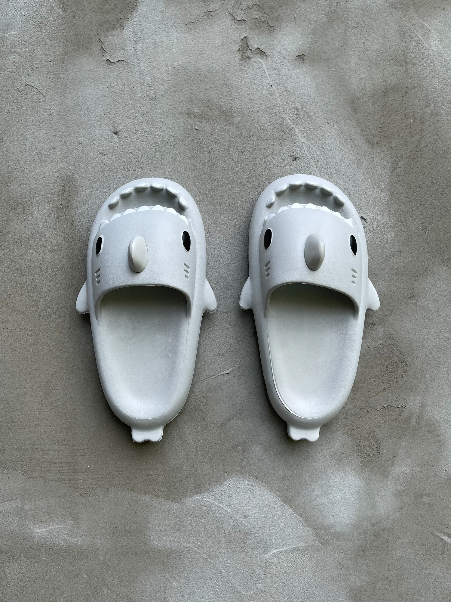 Капці SHARK SLIPPERS WHITE